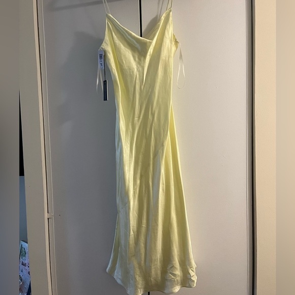 - Aritzia babaton dress - Picture 3 of 10